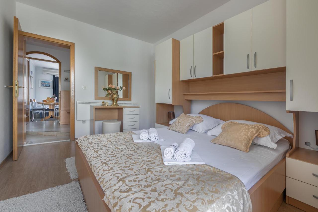Apartments Barba Tucepi Ngoại thất bức ảnh