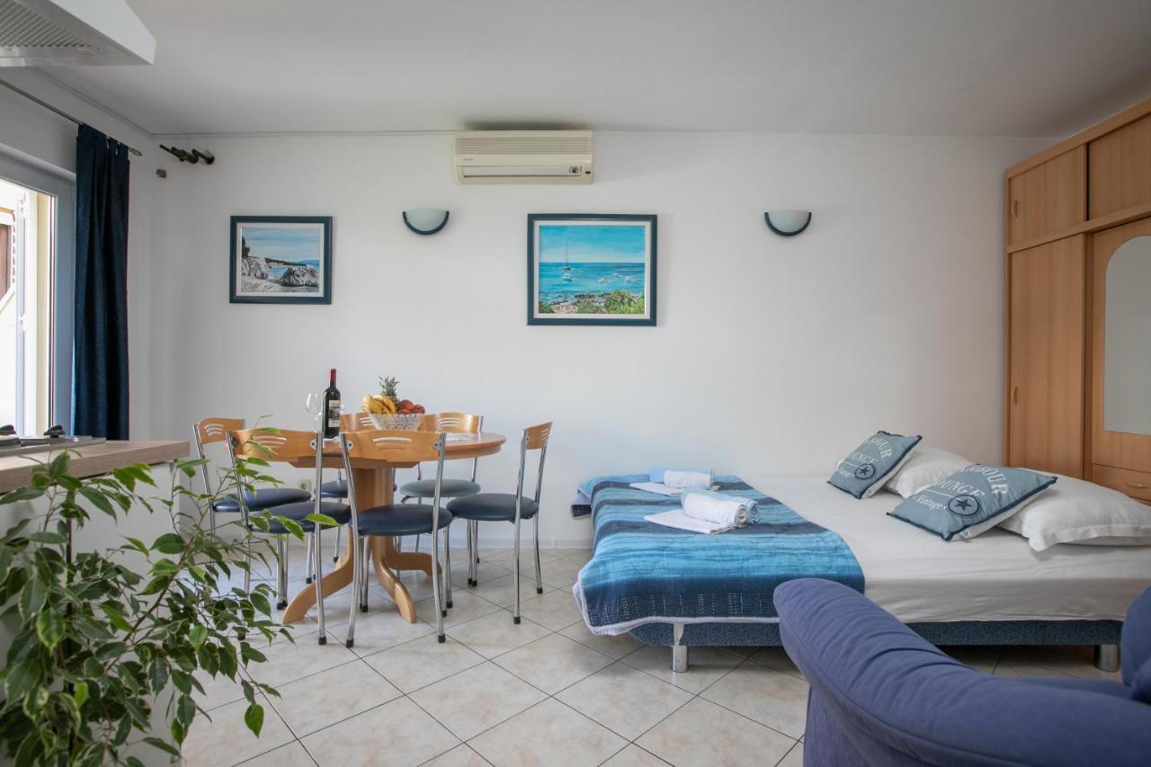 Apartments Barba Tucepi Ngoại thất bức ảnh