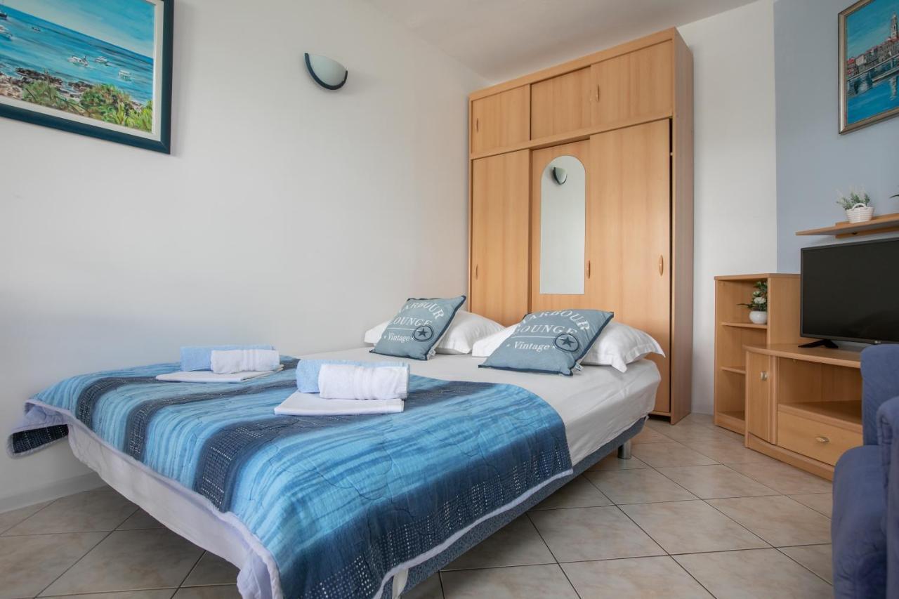 Apartments Barba Tucepi Ngoại thất bức ảnh