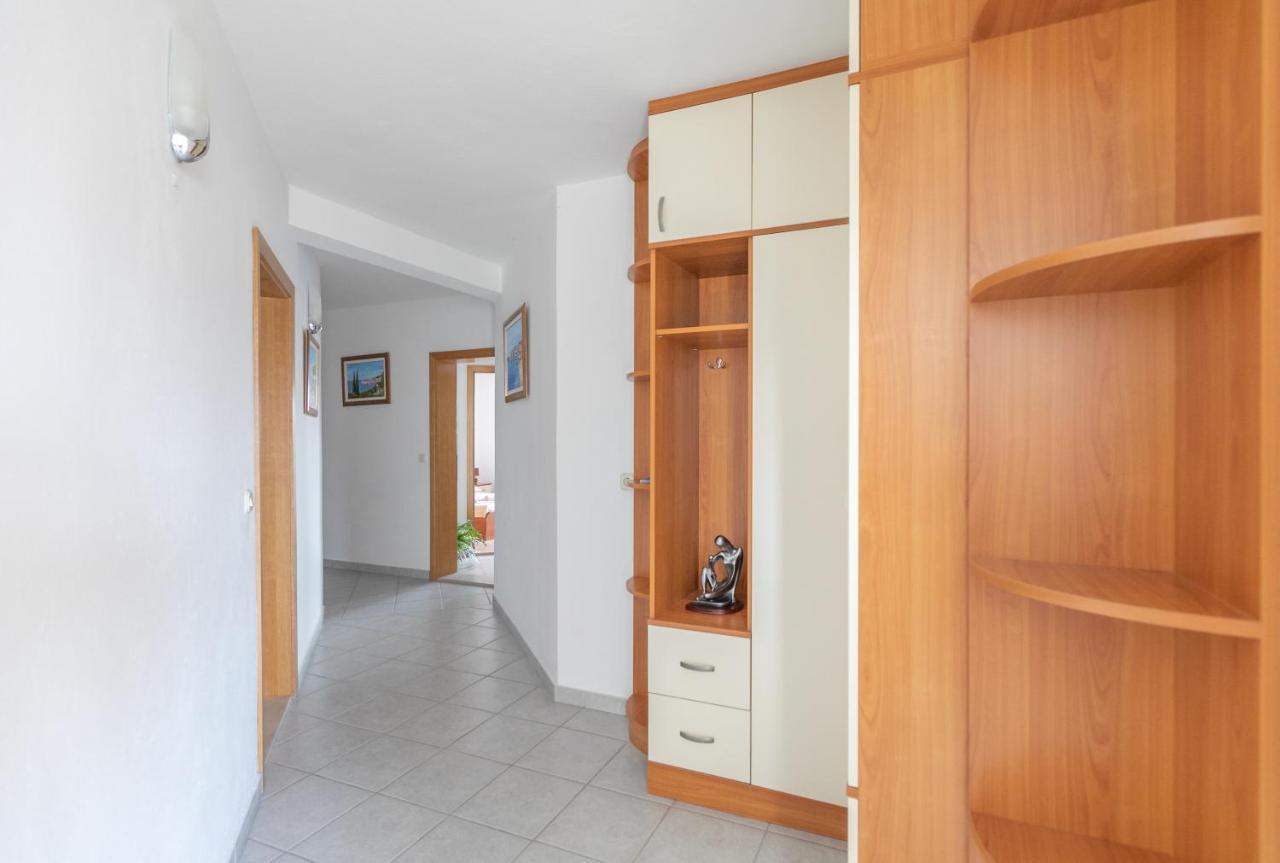 Apartments Barba Tucepi Ngoại thất bức ảnh
