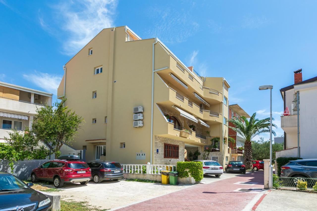 Apartments Barba Tucepi Ngoại thất bức ảnh