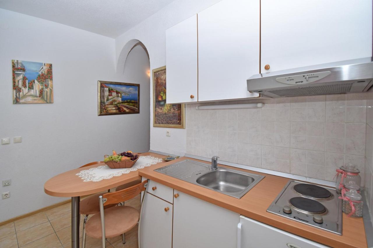 Apartments Barba Tucepi Ngoại thất bức ảnh