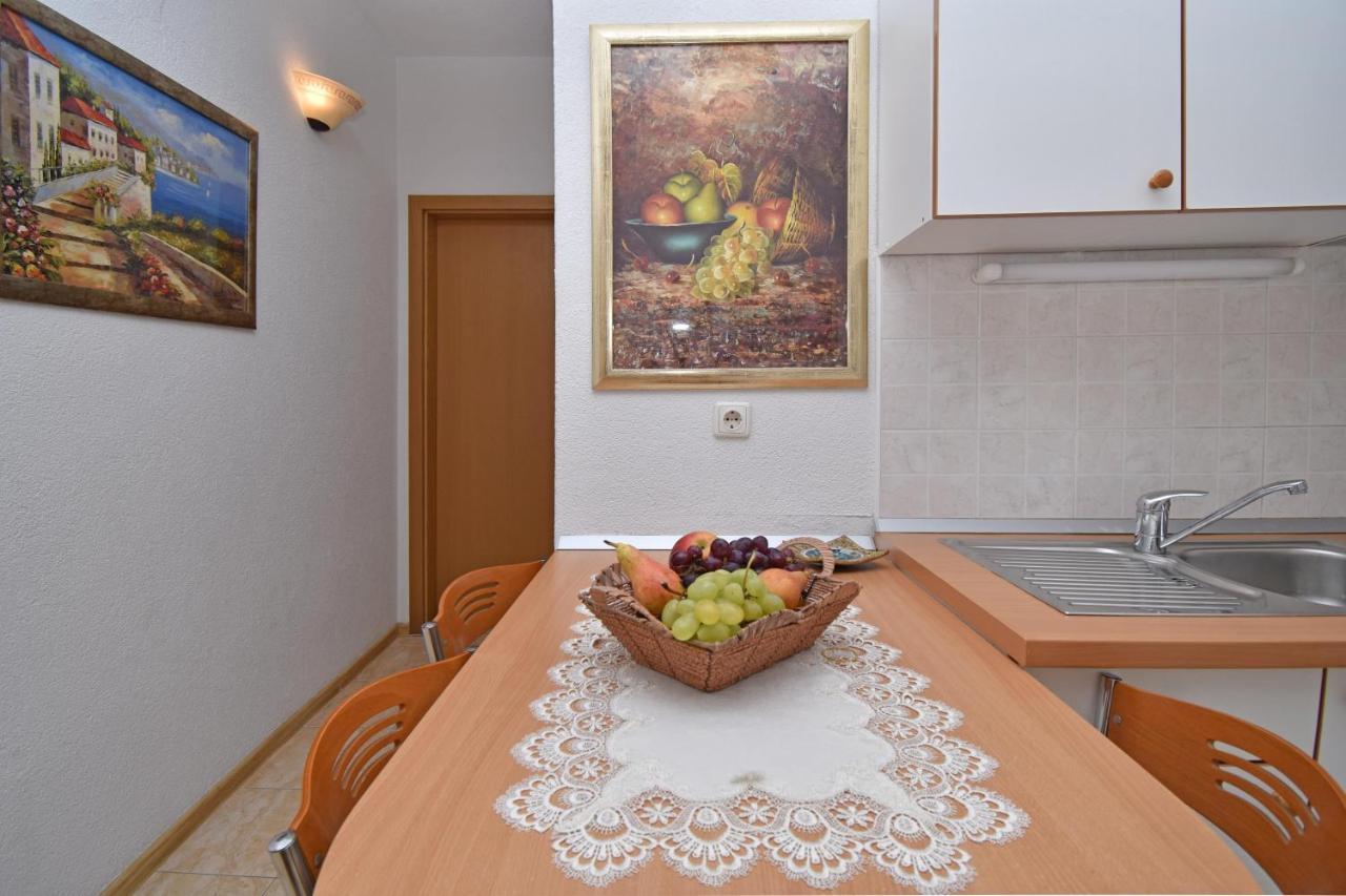 Apartments Barba Tucepi Ngoại thất bức ảnh