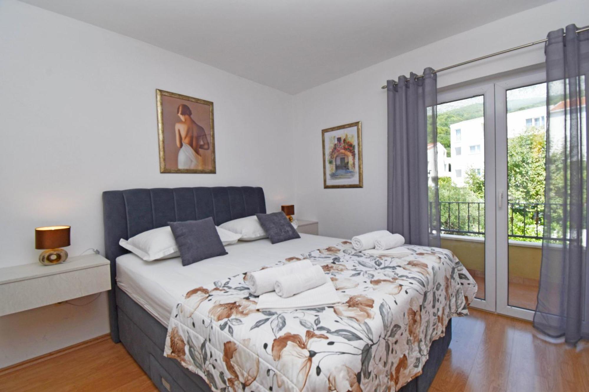 Apartments Barba Tucepi Ngoại thất bức ảnh