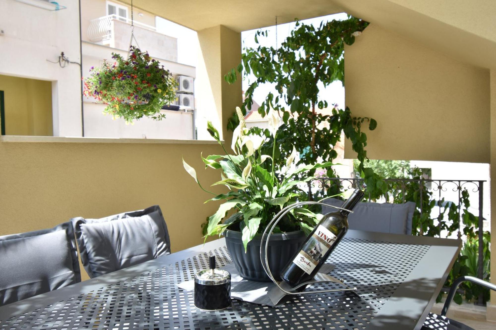 Apartments Barba Tucepi Ngoại thất bức ảnh